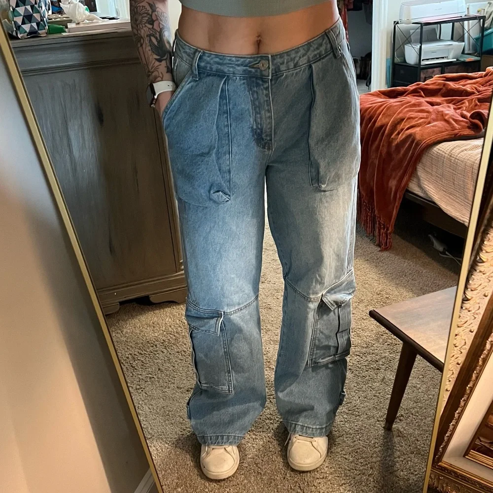 Forever 21 Wide Leg Cargo Jeans size 28 - Picture 1 of 9